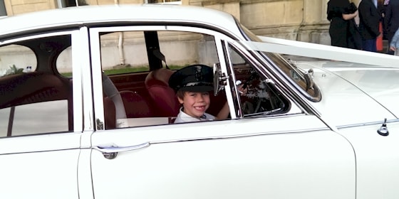 Jaguar Mk2 With Pageboy