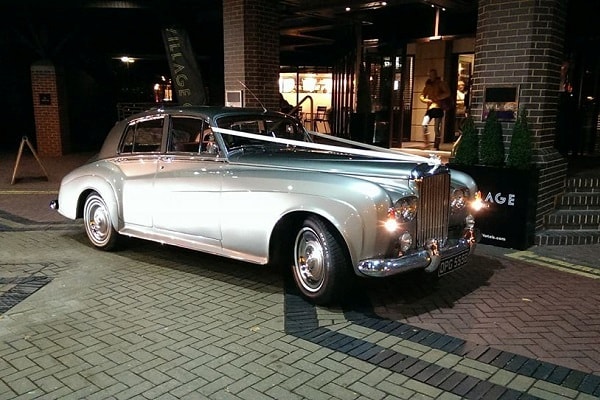 A very atmospheric evening wedding in Swindon with our Bentley S3 